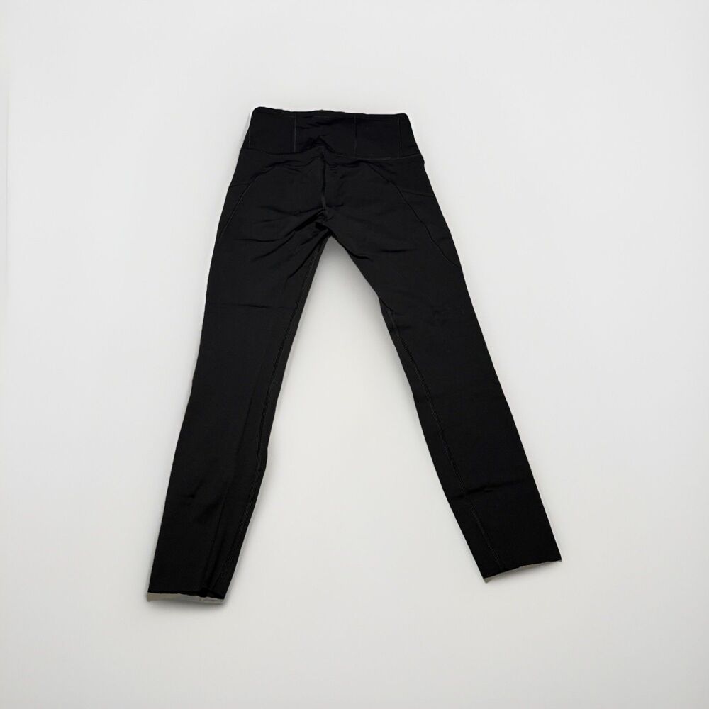 Lululemon Size 4 Black Crop Leggings 23” Pockets Reflective Running Workout